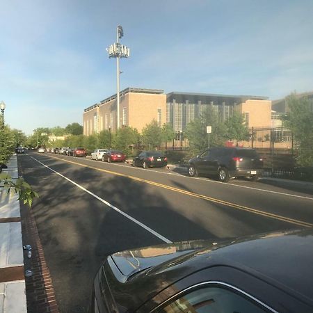 Steps To Convention Center, Downtown Dc, And Metro Station: Private And Comfortable Bedroom/Bathroom Вашингтон Екстер'єр фото